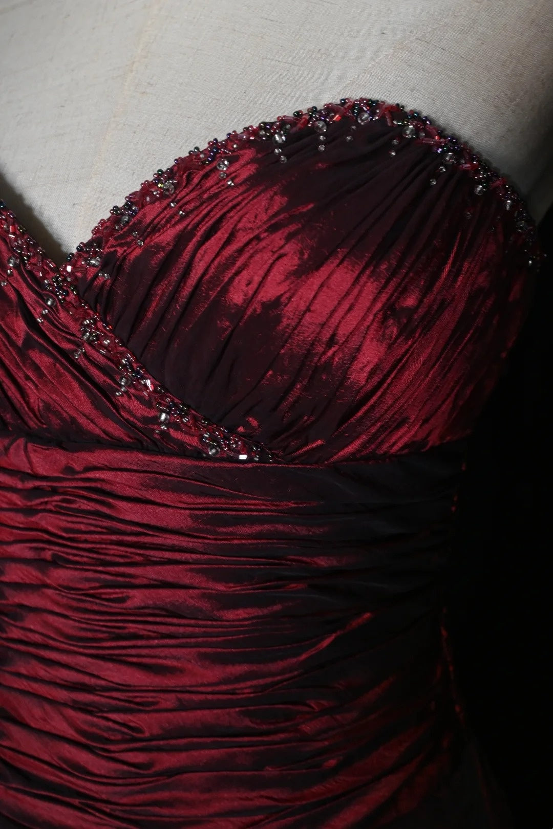 Robe de bal/de soirée élégante vintage bordeaux NV6862