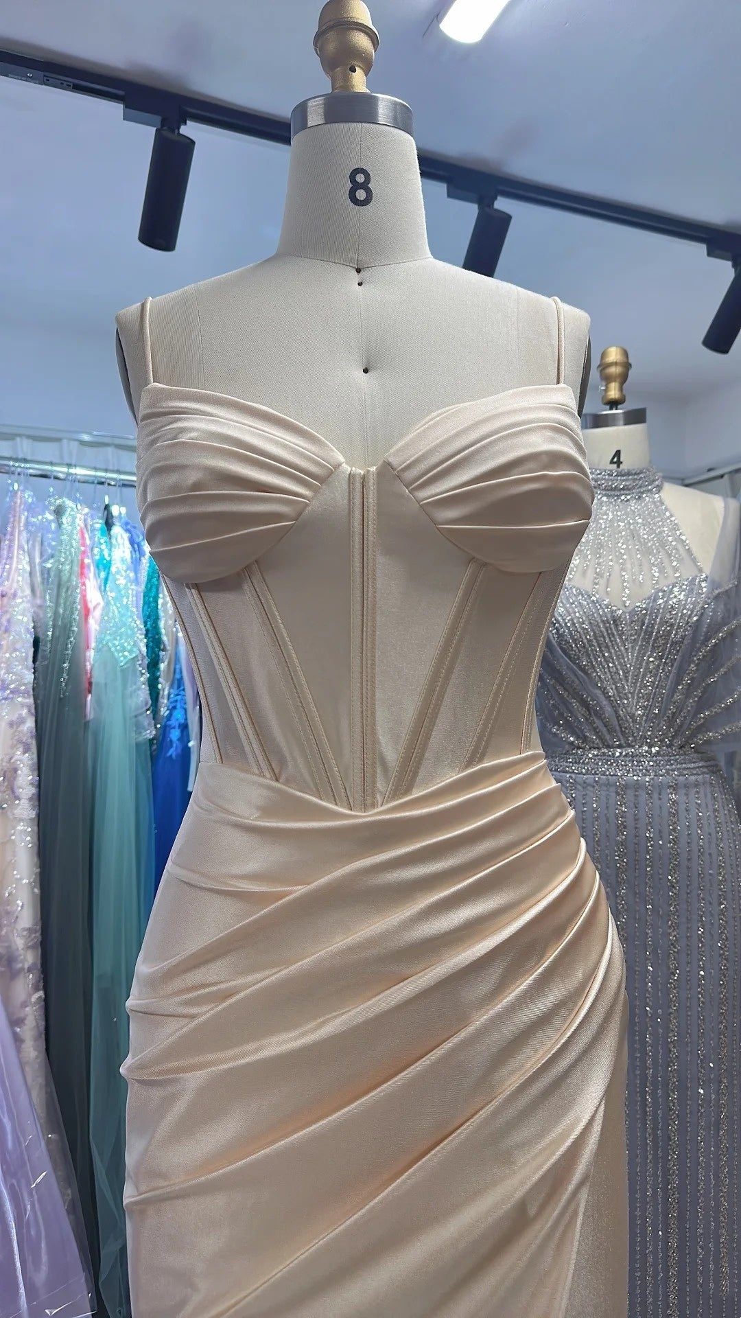 Nouvelle robe de soirée longue en satin, coupe ajustée, élégante et tendance, robe de demoiselle d'honneur, robe de remise de diplôme NV6636