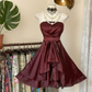 Robe bustier noire mini style Hepburn vintage - Ourlet à volants - Robe de soirée ravissante NV6756