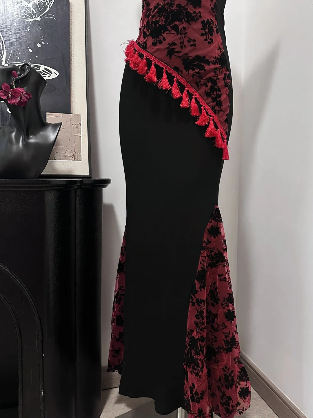 Red Black Vintage Elegant Exquisite Tassel Floral Long satin Ball Gown Evening Gown Birthday Party Dress Prom Gown nv4051