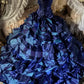 Une magnifique robe de bal longue en tulle bleu scintillant NV6660