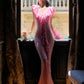 Robe sirène rose dégradée à volants : décolleté en V épaules dénudées, coupe ajustée, style romantique français NV6401