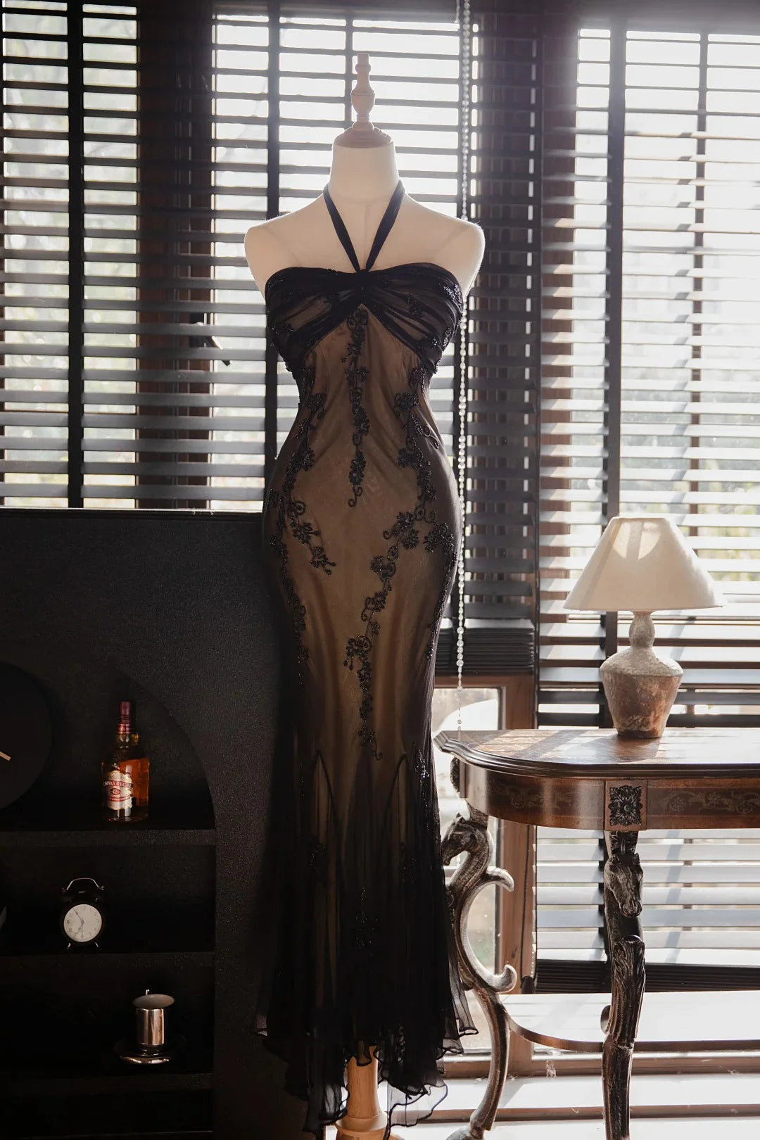 Black Vintage Elegant Delicate Floral Beads Sexy Camisole Sleeveless Long Tulle Chiffon Ball Gown Party Dress Evening Gown Prom Dress nv3951