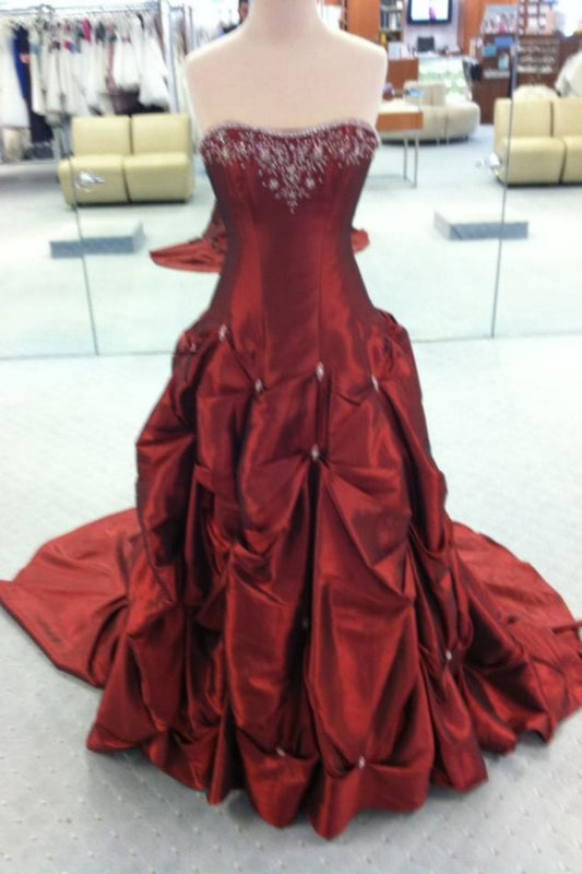 Robe de bal NiceVestidos - Bordeaux satiné, sans bretelles, ornée de perles, avec traîne au sol NV6180