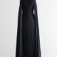 Robe élégante vintage ornée de tulle et de satin noir, manches cape et col carré NV6255