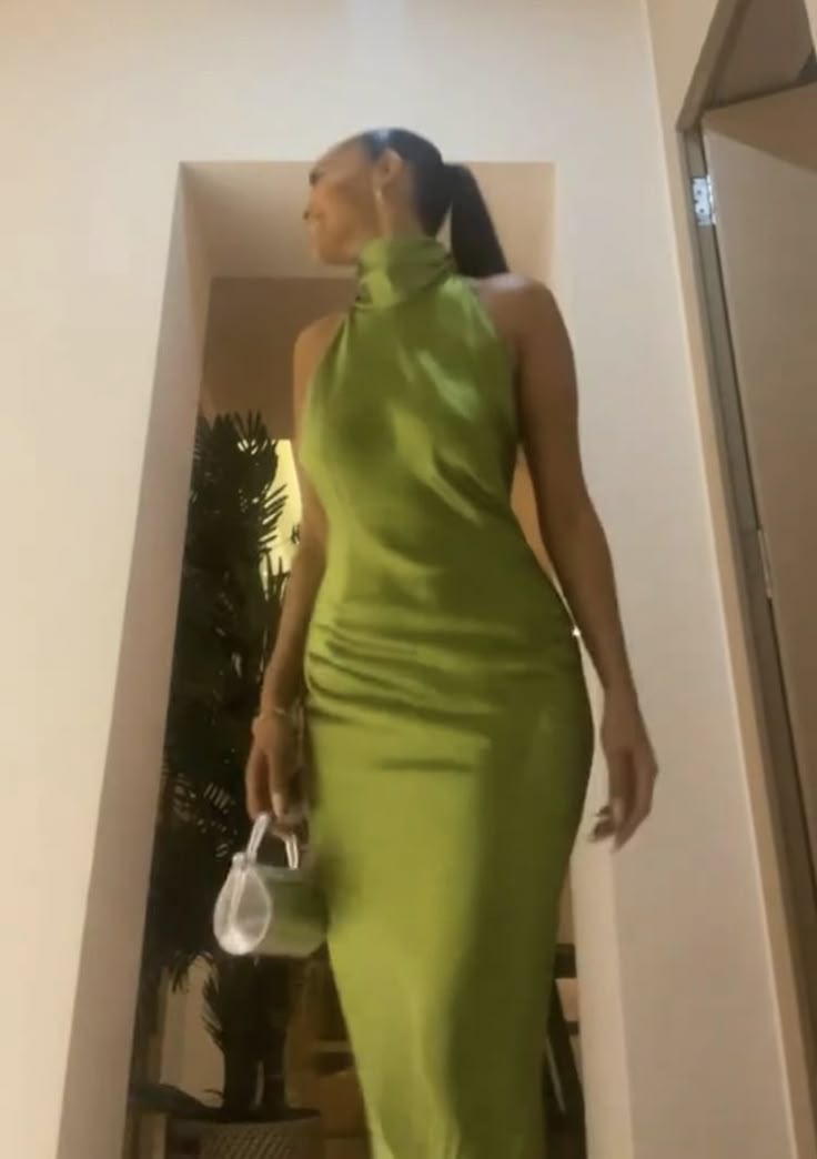 Green Fashion Elegant Strap Long Satin Ball Gown Evening Dress Party Dress nv3667