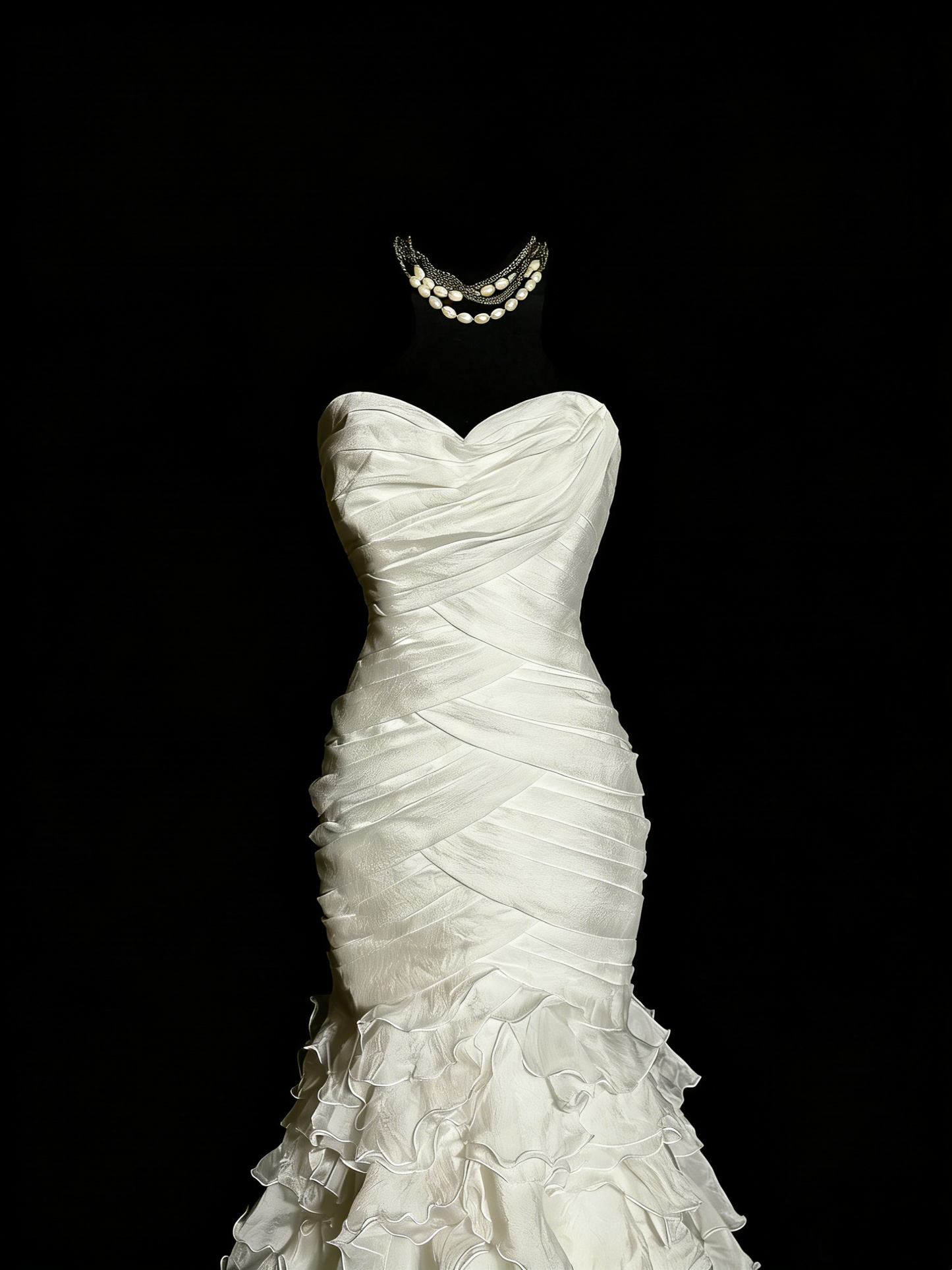 Robe sirène blanche bustier : taille froncée, volants superposés, style mariage civil NV6398