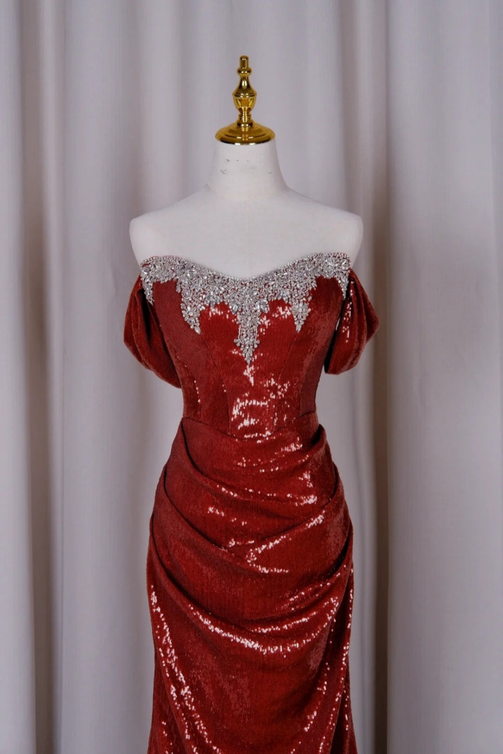 NiceVestidos-_Burgundy sequined long formal ball gown NV5993