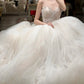 Robe de mariée bustier sans manches style princesse de rêve | Robe longue maxi en tulle blanc avec traîne et fleurs 3D pour mariage, fiançailles et dîner de gala NV6275