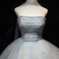 Robe de bal bustier bleu ciel ombré ornée de perles et châle en tulle, style féerique NV6868