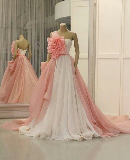 Robe de bal longue à traîne et dégradé de couleurs féériques et contrastées | Rose et blanc dégradé, ornée de fleurs 3D, idéale pour une cérémonie de fiançailles, une fête en extérieur ou un événement social de luxe NV6285