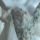 Robe de soirée longue en mousseline de soie à motif floral délicat et féerique NV6604