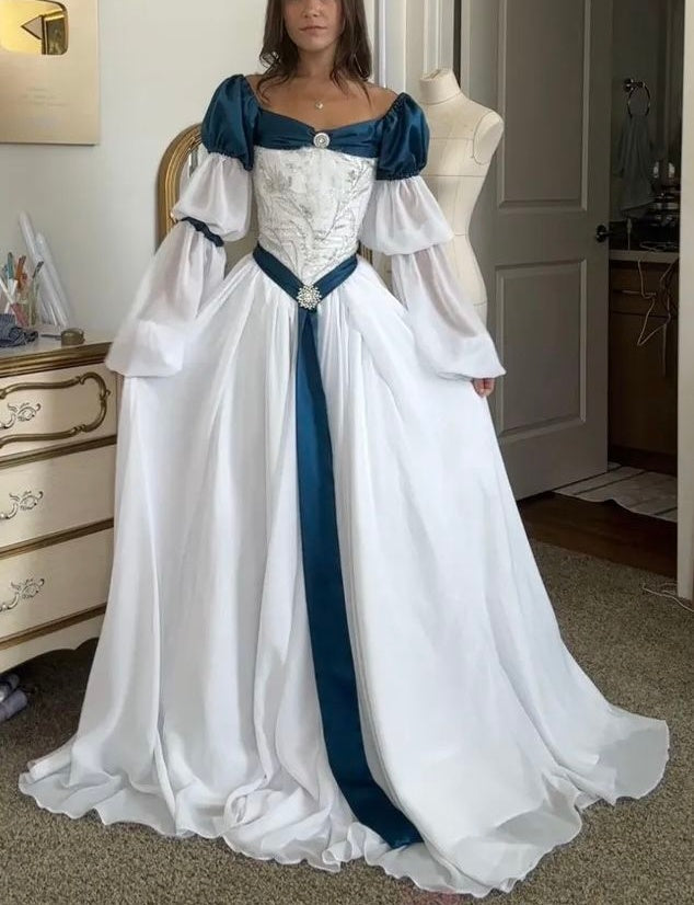 Robe de bal rétro style cour, blanche et bleue contrastée, brodée, épaules dénudées - Robe de soirée et de cosplay à thème médiéval NV6389