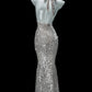 Robe sirène dos nu à sequins gris argenté : décolleté en V plongeant, traîne ajustée, robe de soirée idéale pour un banquet NV6410