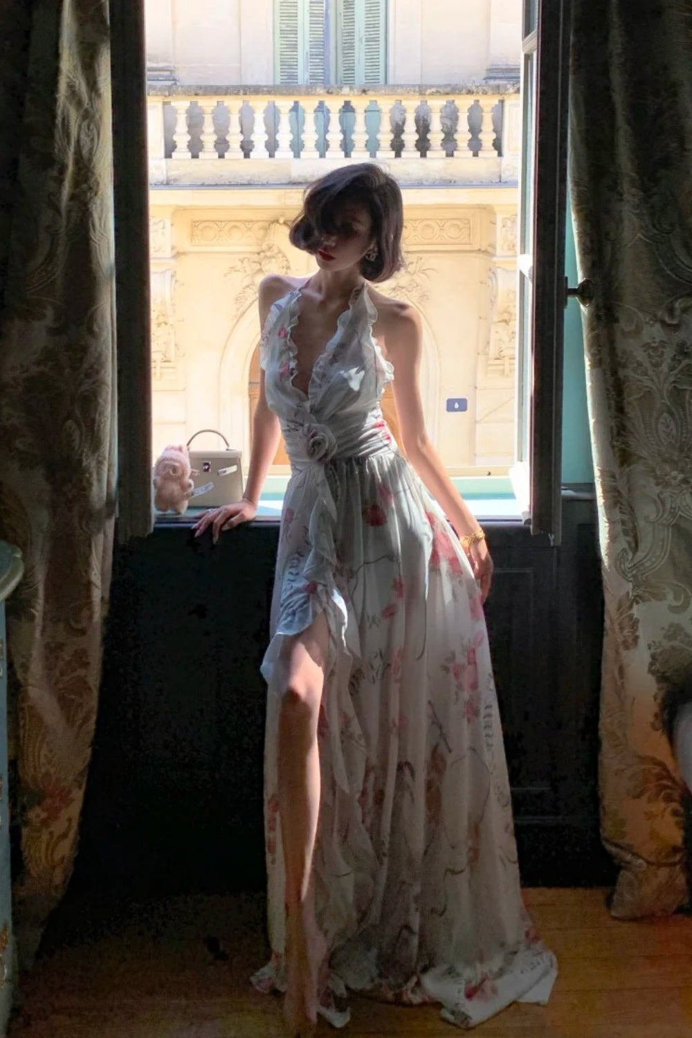 Robe longue dos nu imprimée roses de jardin français, style féerique NV6403