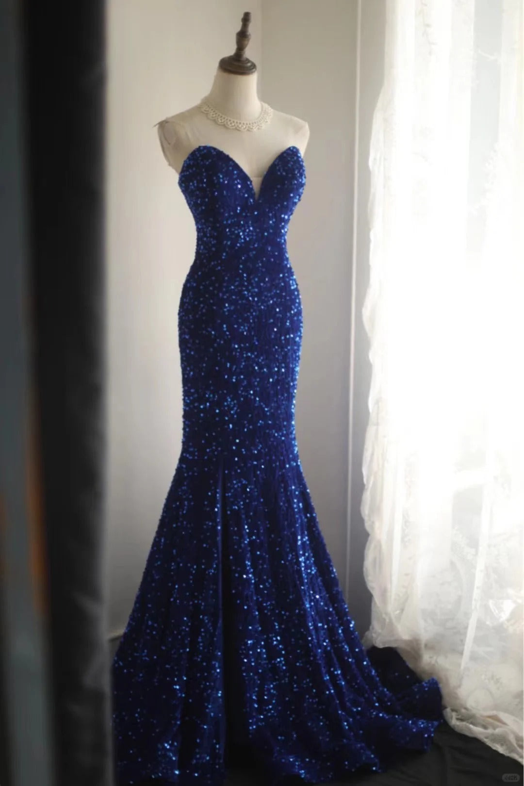 Royal blue vintage elegant pleated long sequin velvet beaded mermaid fishtail slim floor-length tail ball gown evening dress party dress wedding dress nv4123