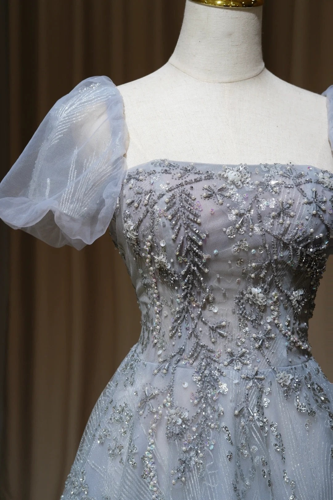 NiceVestidos-_Long, sparkling blue formal ball gown with delicate beading NV5996