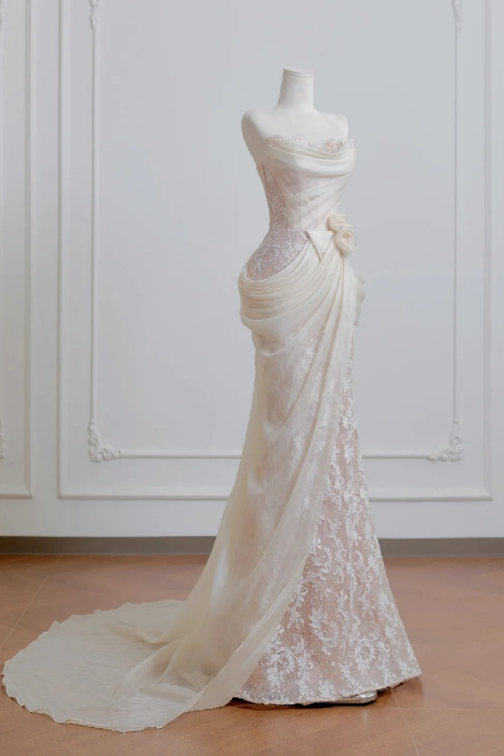 🤍🤍 Robe de mariée longue sirène en dentelle exquise et romantique, référence NV6582