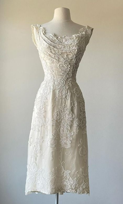 Ivory White Elegant Fashion Exquisite Beading Long Lace Ball Gown Evening Dress Party Dress nv3635