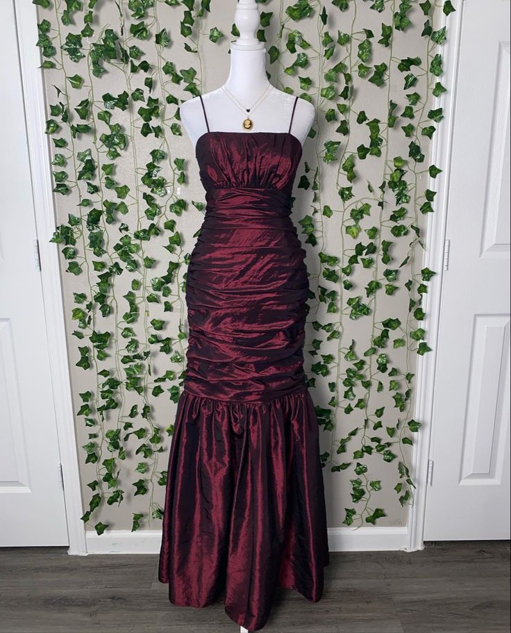 Burgundy Retro Fashion Elegant Spaghetti Strap Long Satin Formal Prom Dress Party Dress Evening Gown nv3632