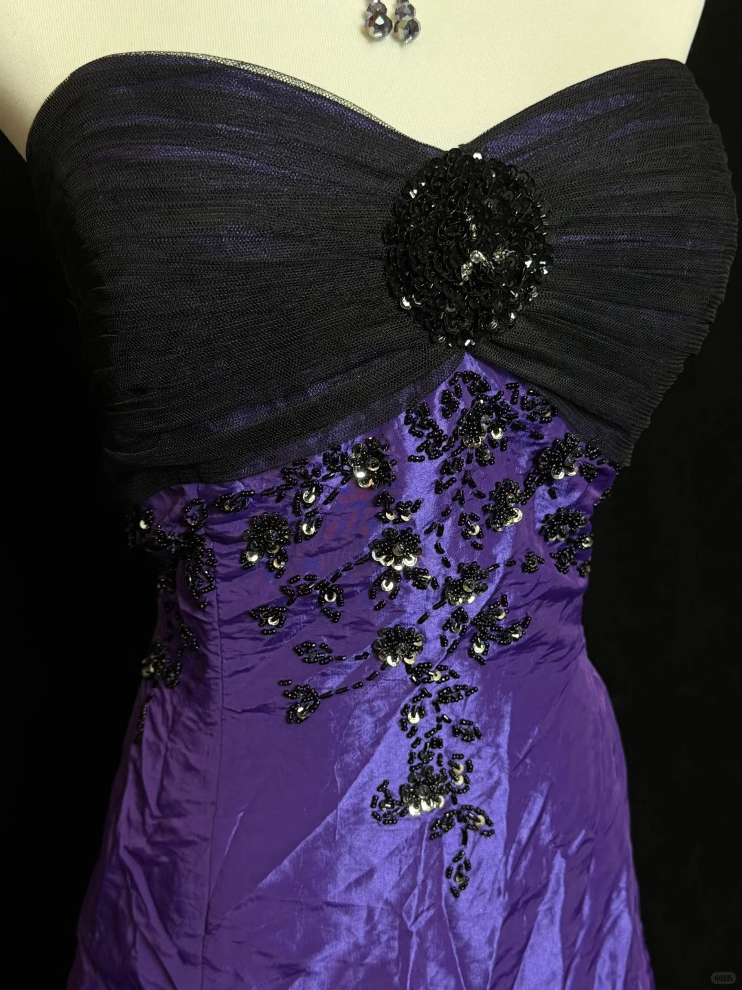 Charming purple exquisite rhinestone taffeta vintage long ball gown nv5147
