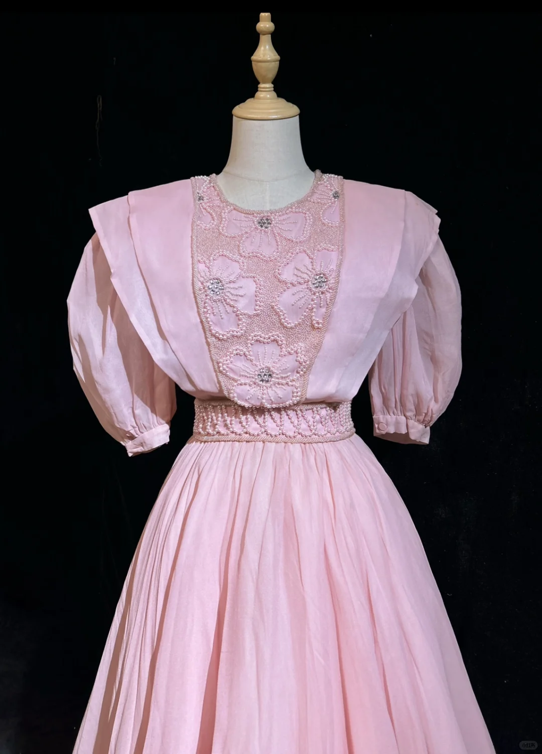 Dusty Pink Puff Short Sleeve Vintage Midi Dress Hand Beaded Floral Embroidery Flowy Chiffon A-Line Tea Length Gown  NV6893
