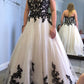 Robe de mariée en dentelle florale noire délicatement perlée, longue robe de mariée en tulle NV6704