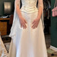 Robe dos nu élégante en satin crème brodé, style rétro - Robe de cérémonie et de réception de mariage NV6388