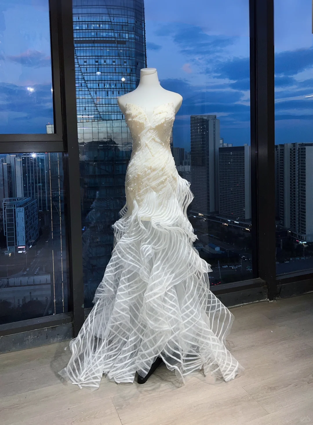 Ivory Strapless Mermaid Evening Gown Hand Pearl Beading Striped Sheer Tulle Tiered Ruffle Long Prom Dress  NV7011