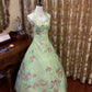 Robe en tulle vert menthe : col halter, broderie florale 3D, style princesse NV6396