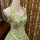 Robe en tulle vert menthe : col halter, broderie florale 3D, style princesse NV6396