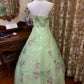 Robe en tulle vert menthe : col halter, broderie florale 3D, style princesse NV6396
