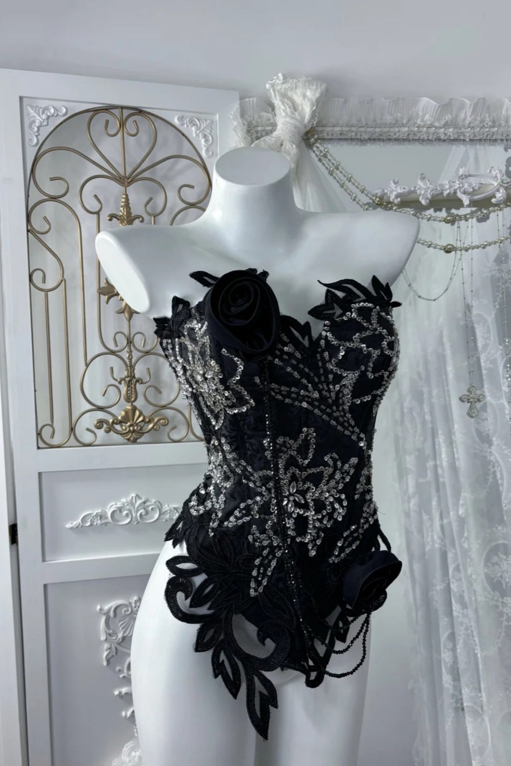 Robe de bal bustier de luxe avec traîne et perles - Robe de soirée de bal 3D rose foncé de style courtois NV6843