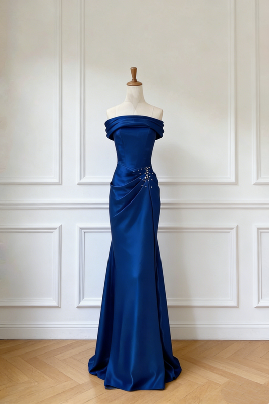Robe longue bleu marine à épaules dénudées - Col bénitier, traîne ornée de perles, idéale pour les soirées, tapis rouges et bals à thème (NV6824)