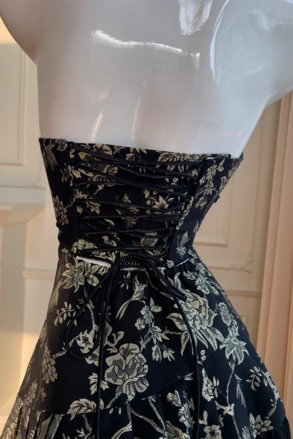 NiceVestidos - Robe vintage noire et blanche NV6077