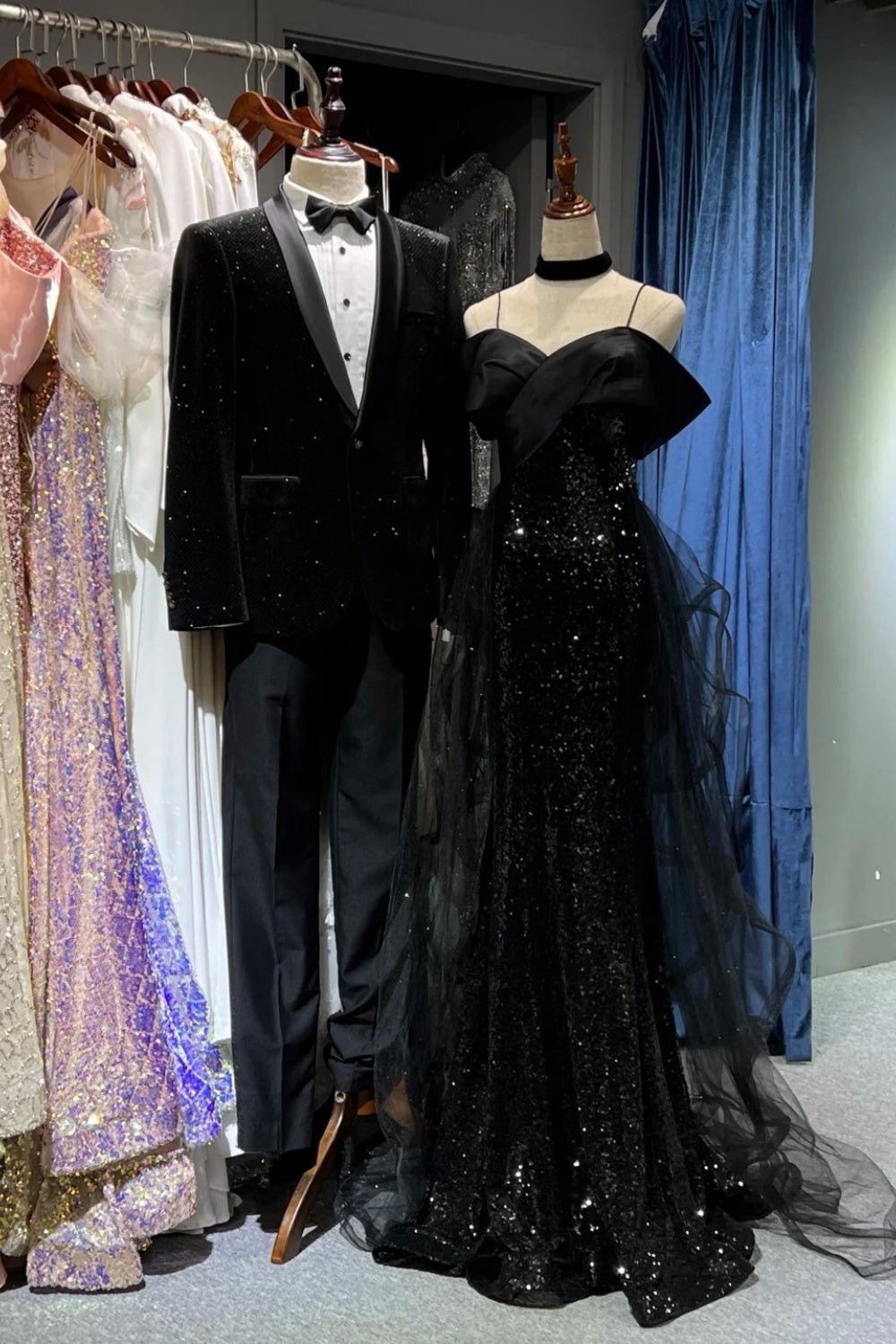Robe de bal longue en tulle noir brillant NV6627