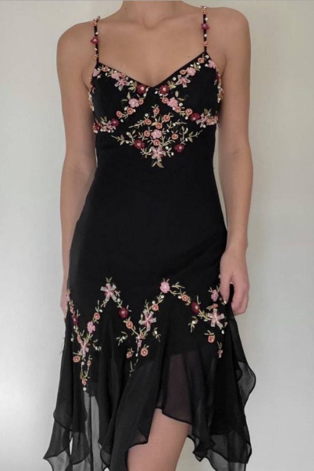 NiceVestidos - Robe de soirée courte/mi-longue à imprimé floral noir nv5461