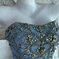 Robe de soirée longue et transparente ornée de délicates broderies féeriques NV6605