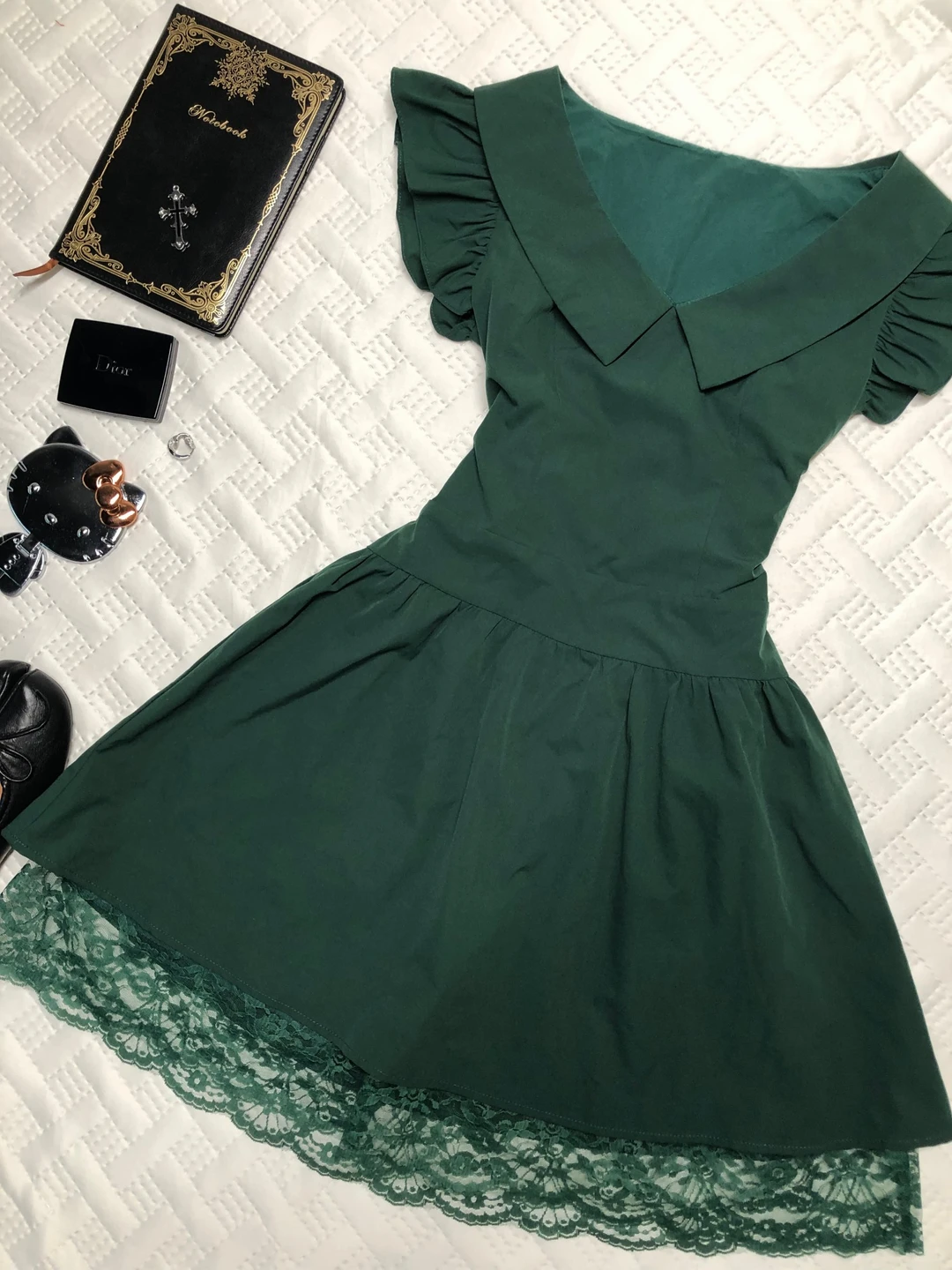 Dark Green Short Homecoming Dress Lapel V Neck Flutter Sleeve A-Line Lace Hem Vintage Cocktail Gown  NV6919