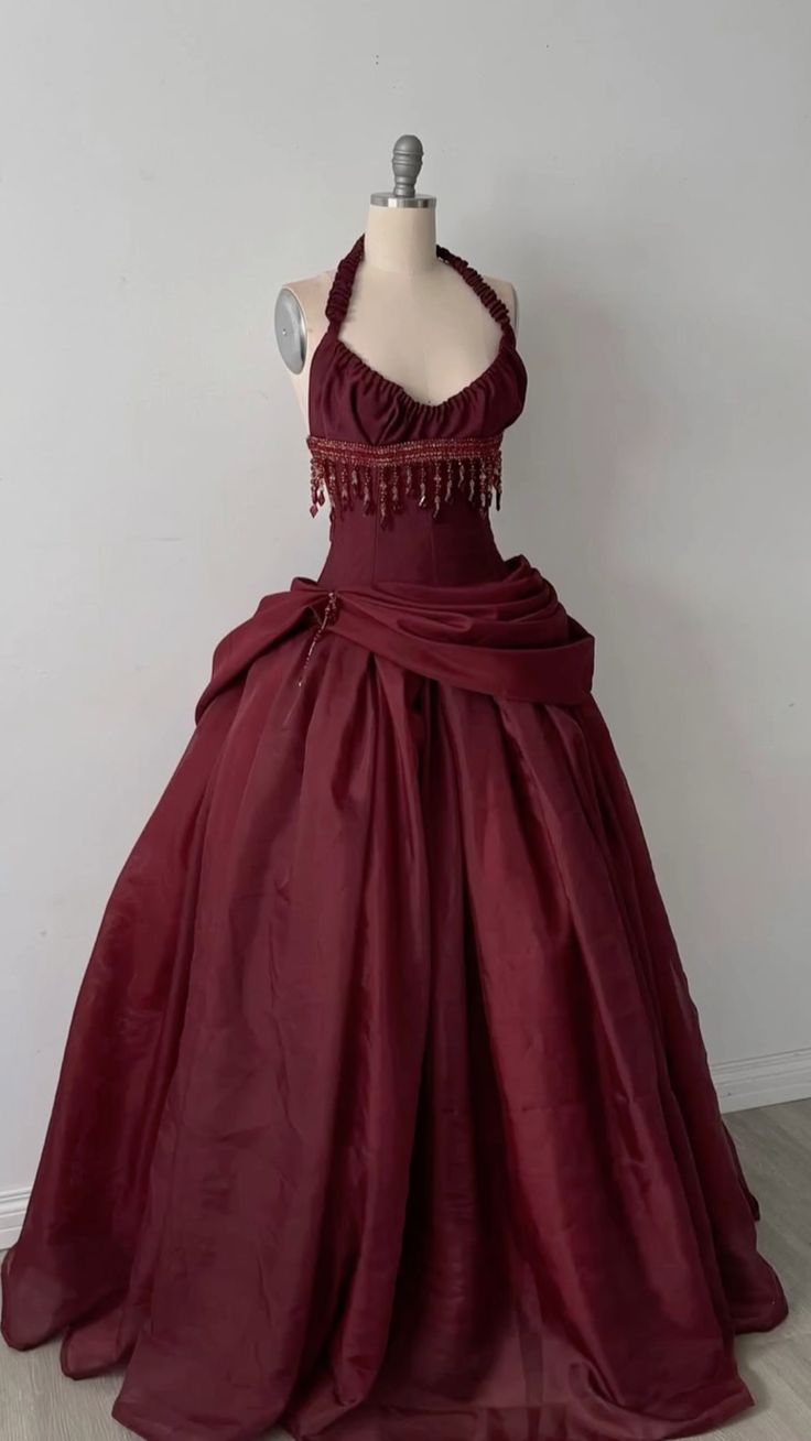 Robe longue dos nu sans manches en satin bordeaux | Robe de bal élégante et luxueuse à franges pour gala NV6299
