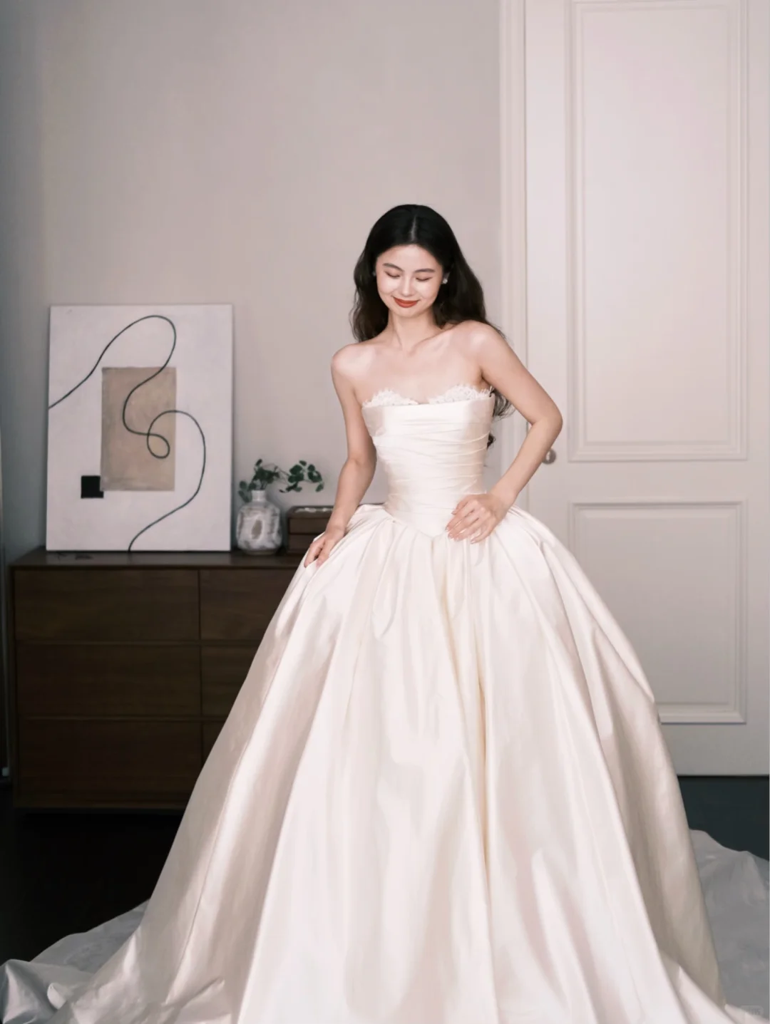 Strapless Satin Ballgown Wedding Dress, Ivory Princess Bridal Gown  NV7284