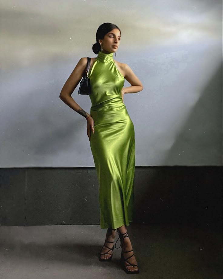 Green Fashion Elegant Strap Long Satin Ball Gown Evening Dress Party Dress nv3667