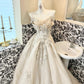 Robe de soirée asymétrique en mousseline ornée de clous lourds NV6719