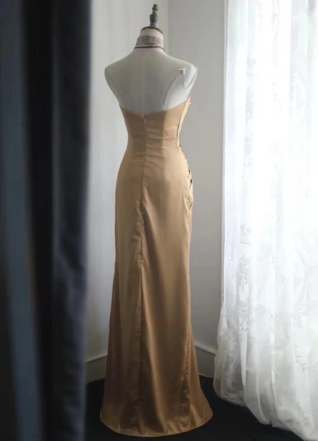 Robe longue de soirée rétro en satin NV6586