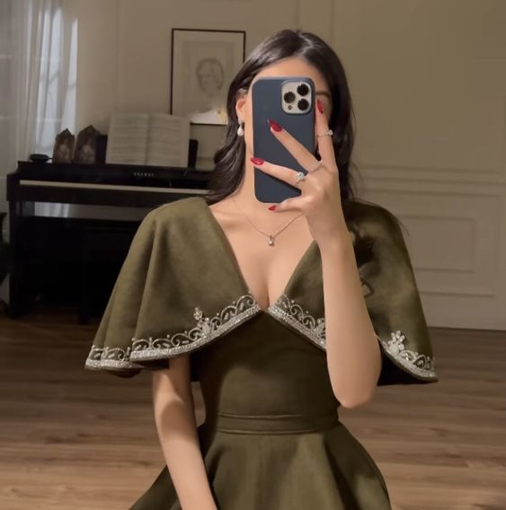 Olive Vintage Embroidery V Neck Long Dress Cape Short Sleeves Ball Gown Evening Dress nv1808