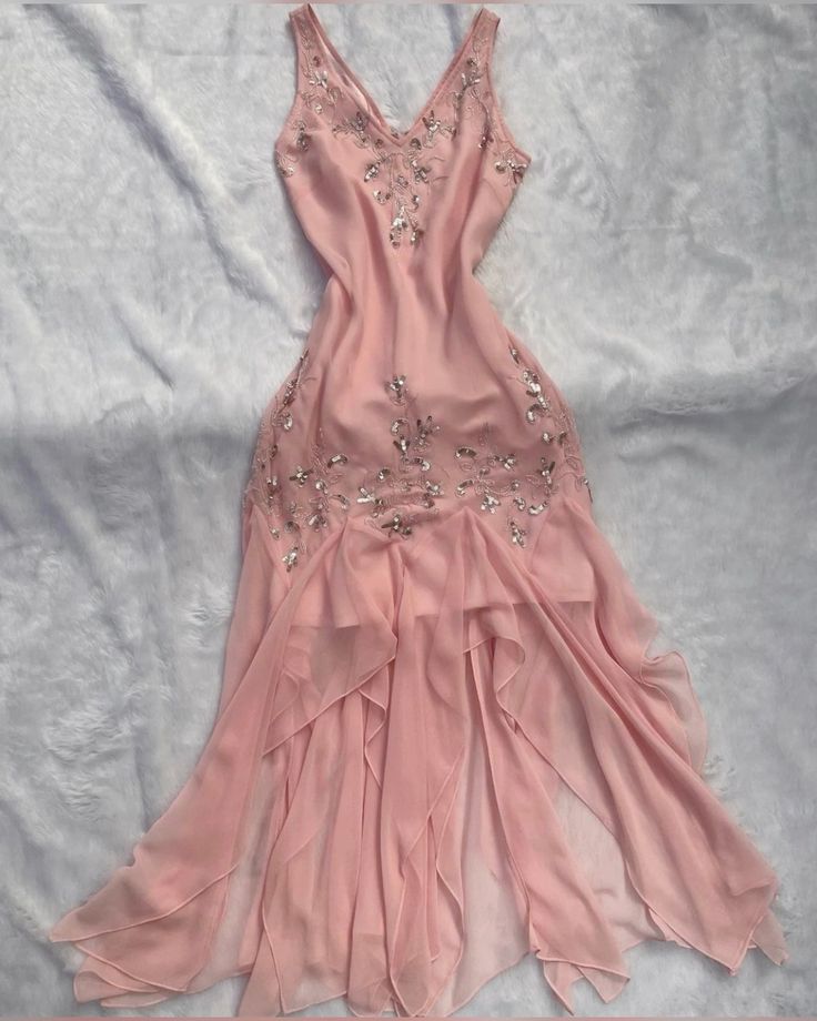 NiceVestidos--Vintage Light Pink Sequin-Embroidered V-Neck Asymmetric Ruffled Long Gown NV5910