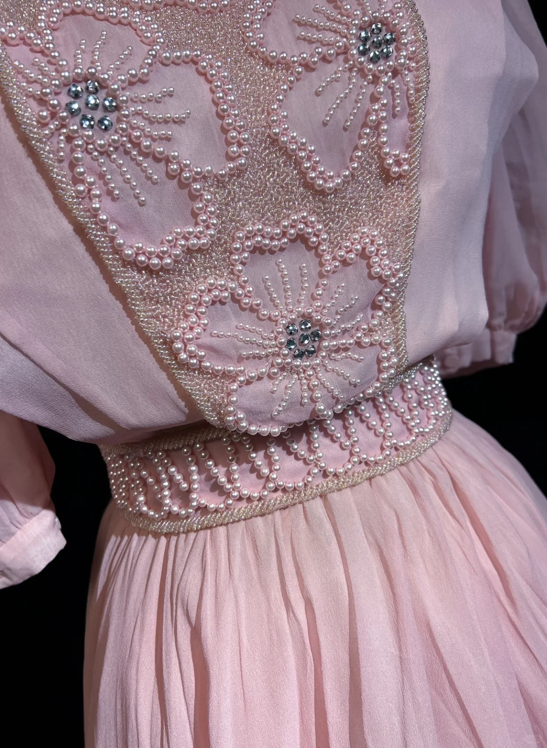 Dusty Pink Puff Short Sleeve Vintage Midi Dress Hand Beaded Floral Embroidery Flowy Chiffon A-Line Tea Length Gown  NV6893
