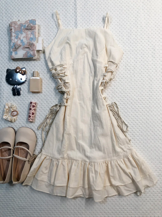 Cream White Spaghetti Strap Short Homecoming Dress Square Neck Side Lace Up Ruffle Hem Vintage Cocktail Gown  NV6914