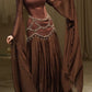 Robe de soirée rétro luxueuse en satin marron foncé, ornée de perles, col carré et manches longues - Robe élégante pour dîner et tapis rouge NV6381