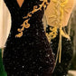 NiceVestidos - Robe de soirée longue noire et glamour à sequins, ornée de délicates broderies dorées. NV6098